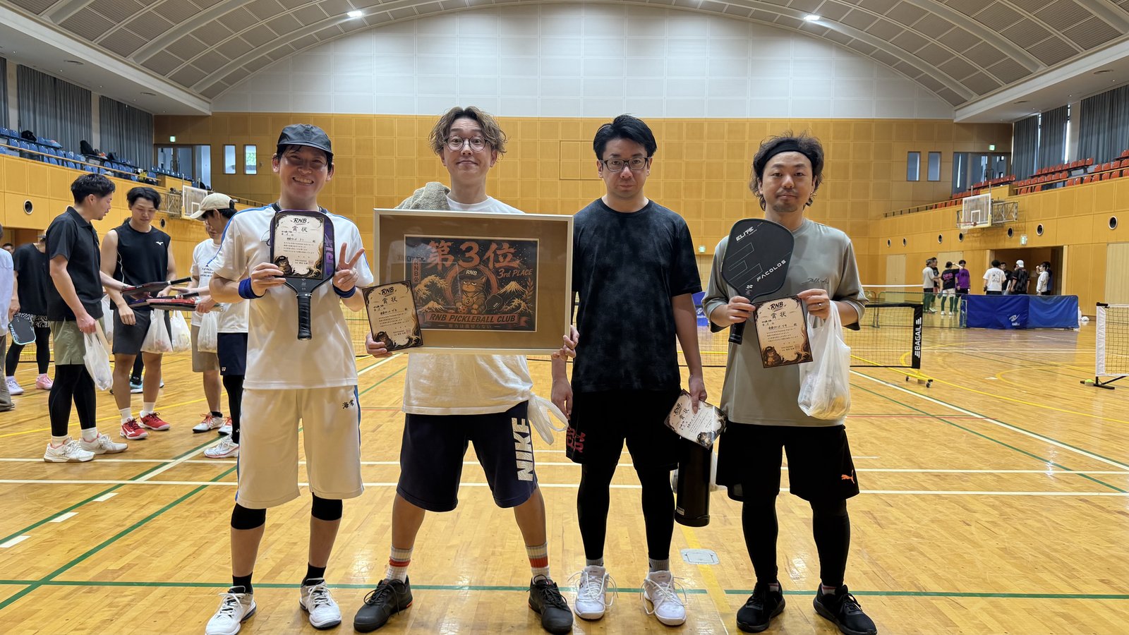 表彰式 入賞チームの記念撮影