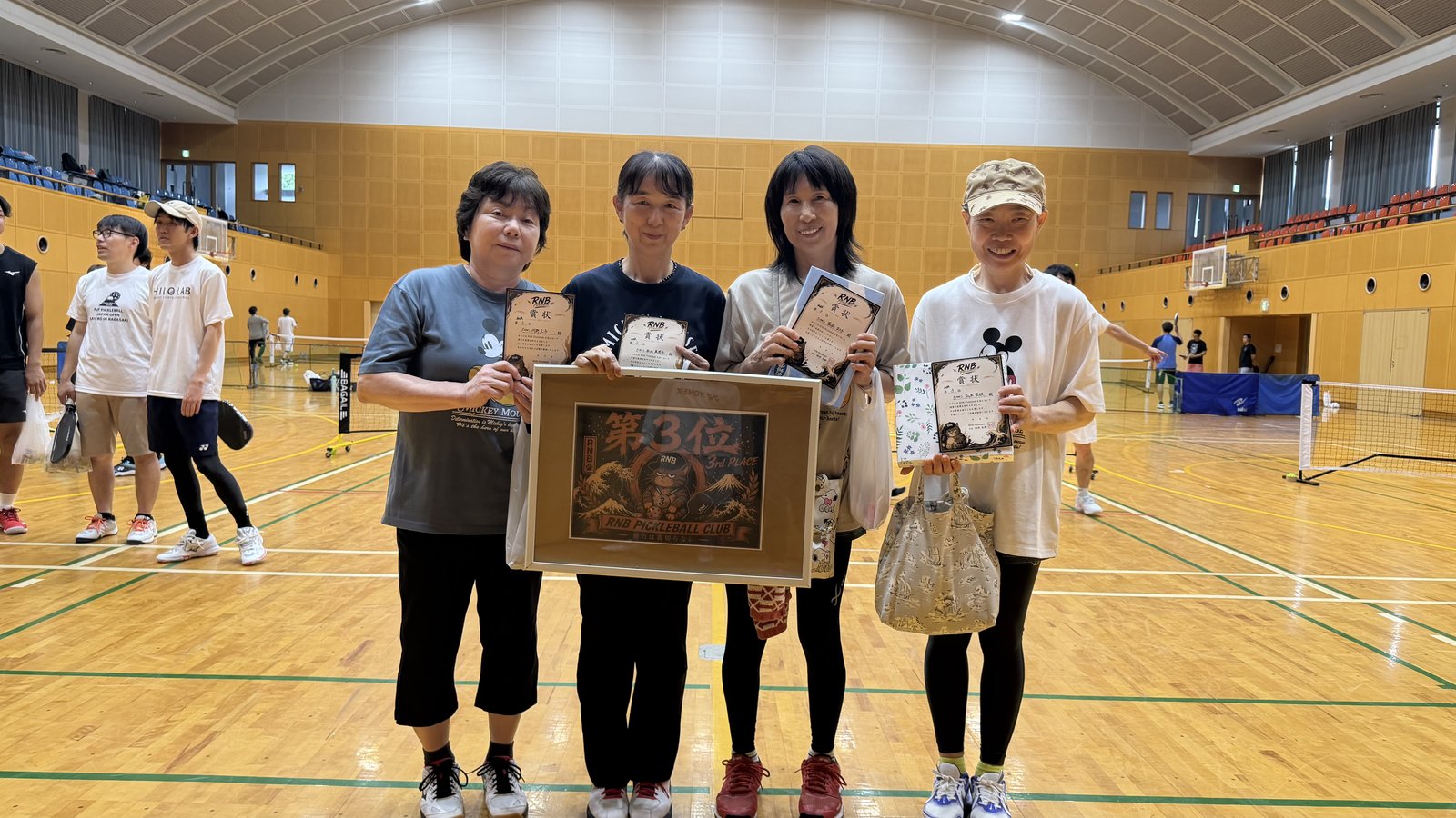表彰式 入賞チームの記念撮影